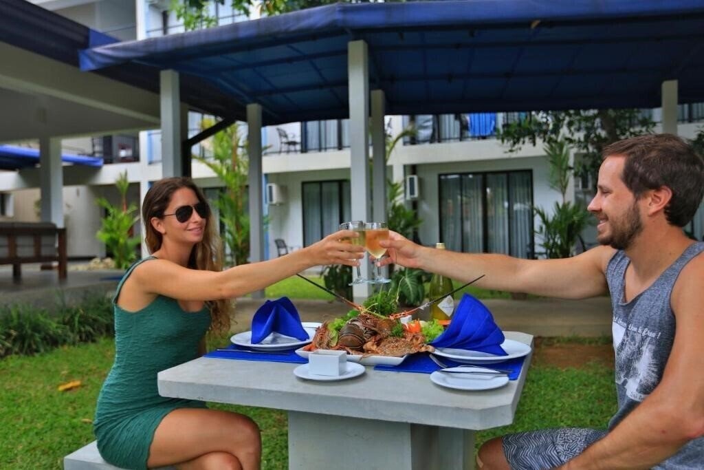 Панорама The Blue Wave Hotel 3*