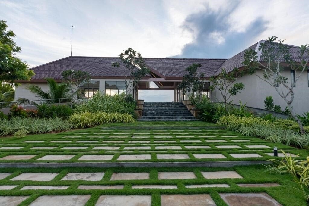 Територія Aprota Villas Arugambay 5*