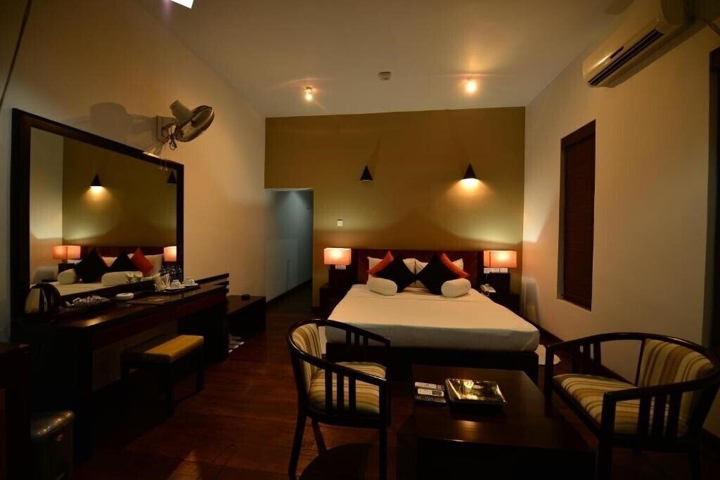 Апартаменти Laya Waves 4*