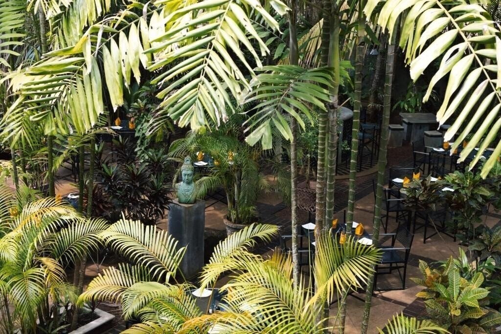 Вид Amal Beach Hotel 3*