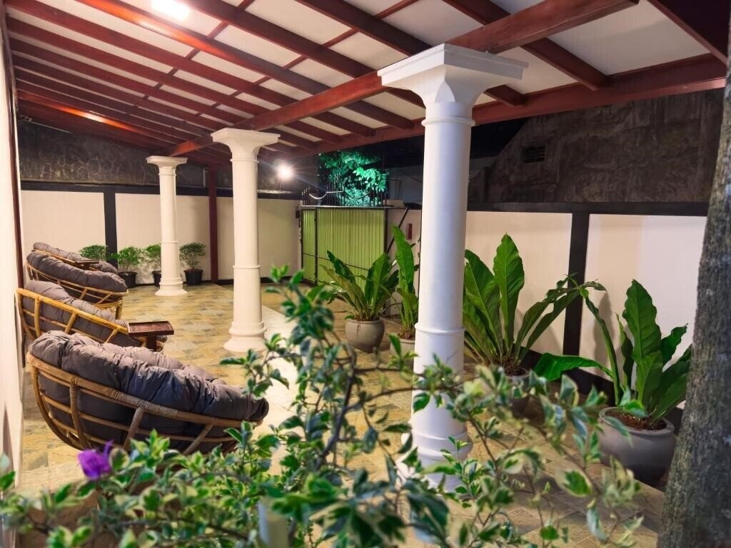 Апартаменты Lira - Unawatuna 2*