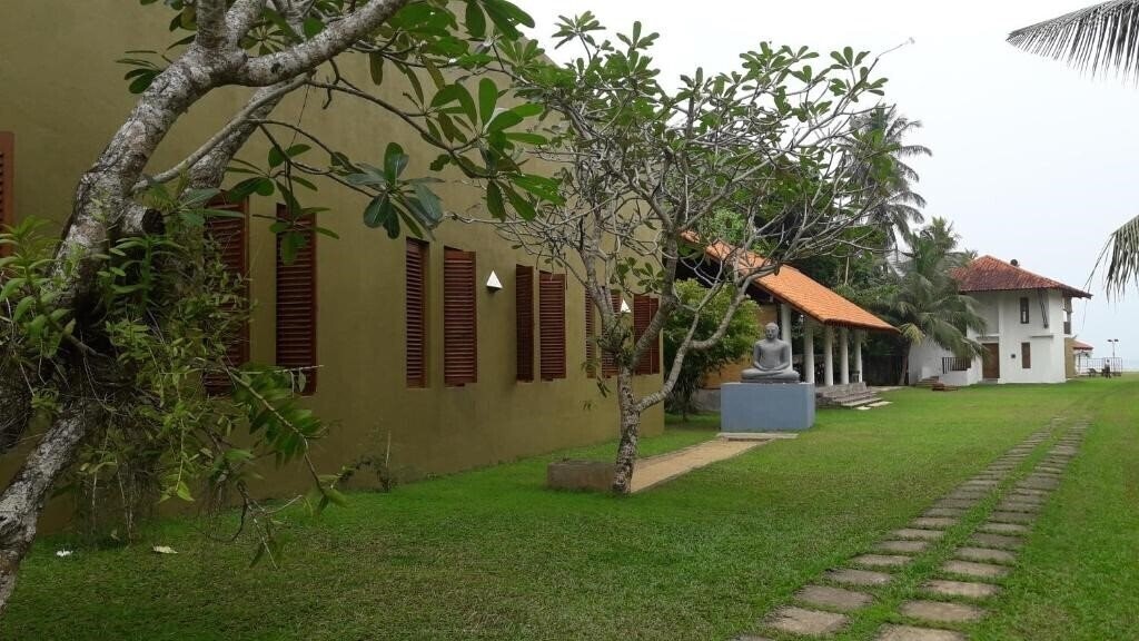 Панорама Muthumuni Ayurveda Beruwela (Adults Only) 3*