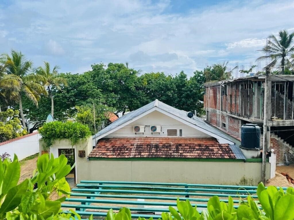 Панорама Ocean Gateway Dickwella 4*