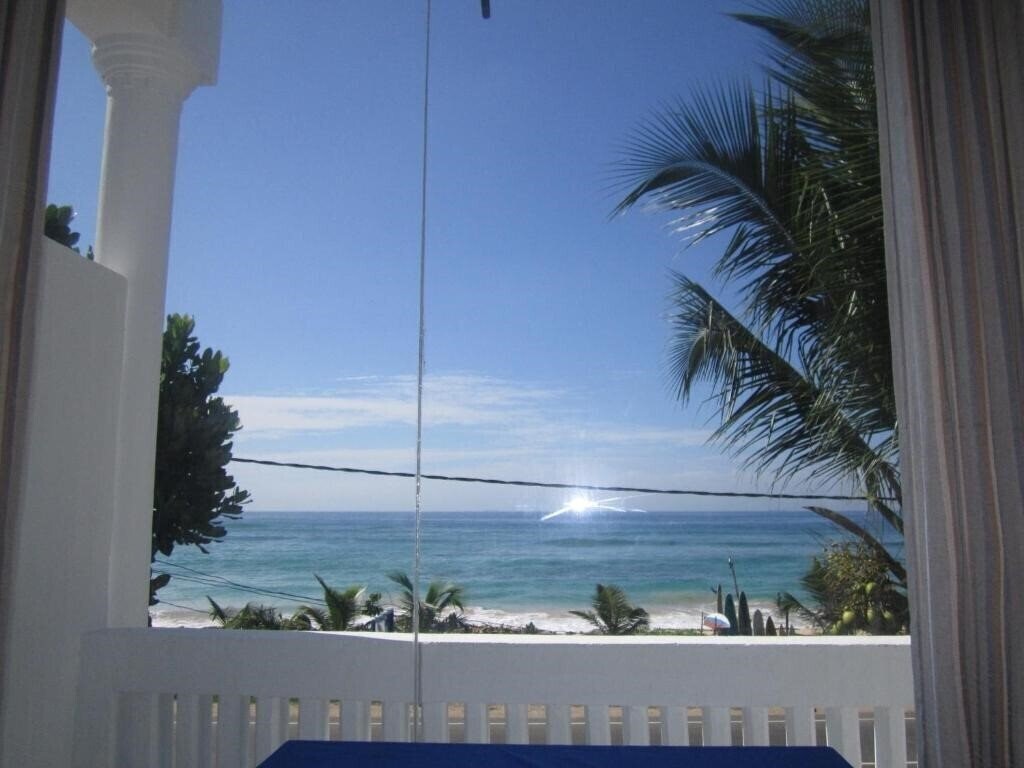 Изображение New White Surfing Habaraduwa 1*