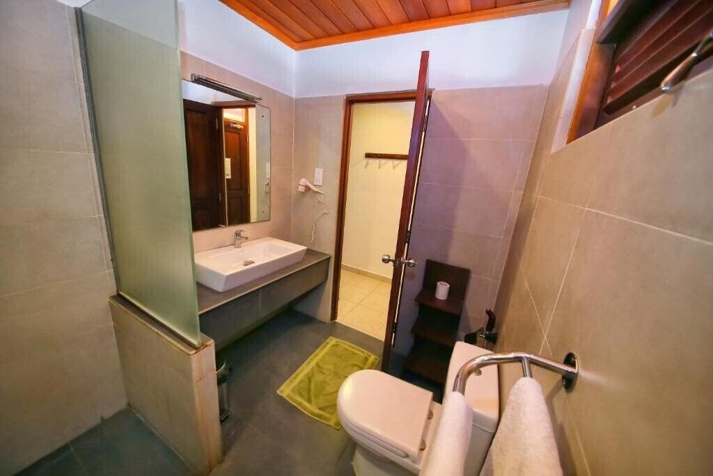 Картинка Rock Side Beach Resort 3*