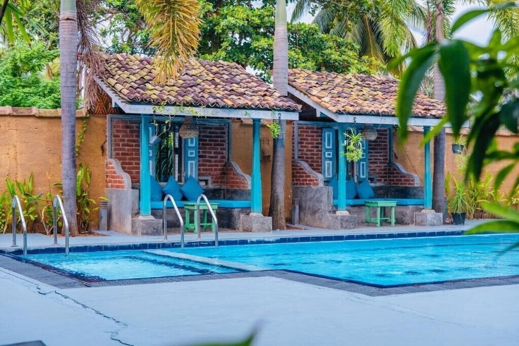 Территория Vibration Hotel 3*