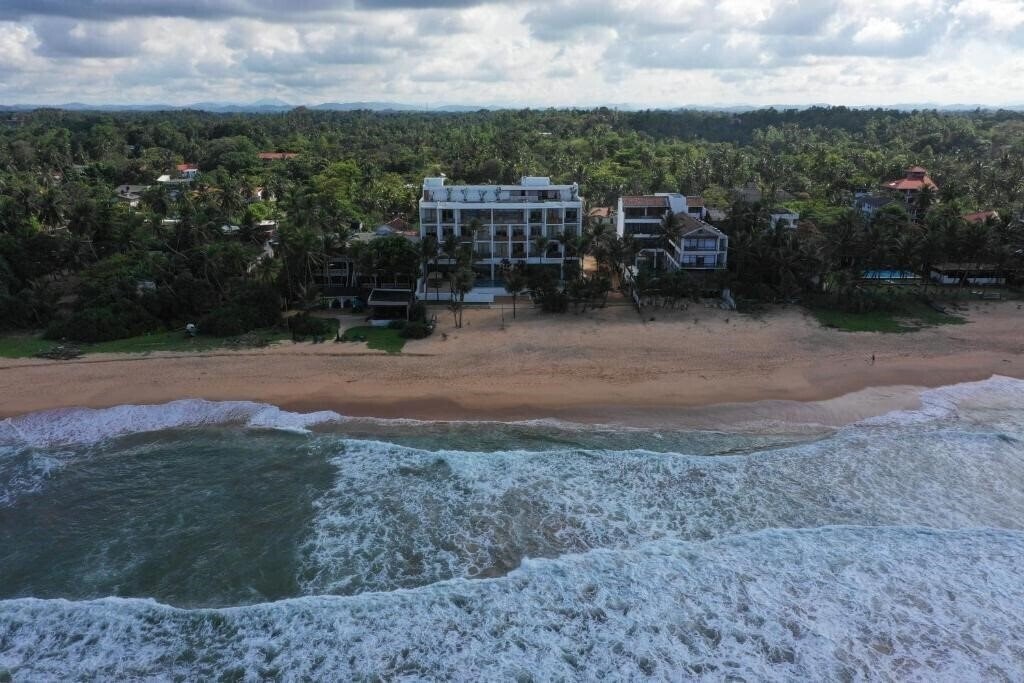 Апартаменти Riff Hikkaduwa Boutique 5*