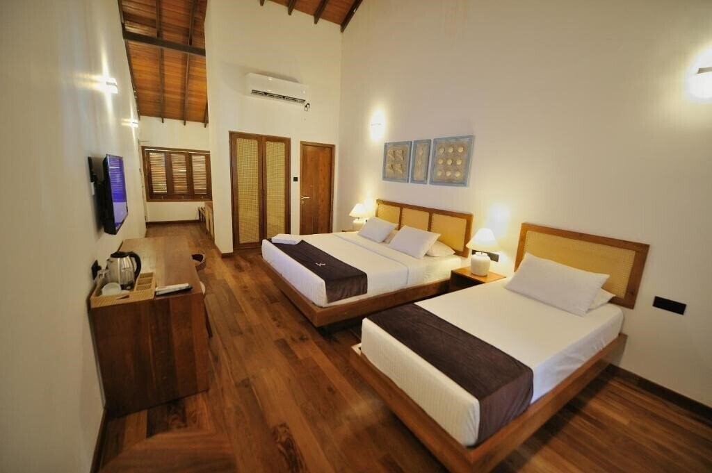 Территория Tantalize Beach Resort 3*