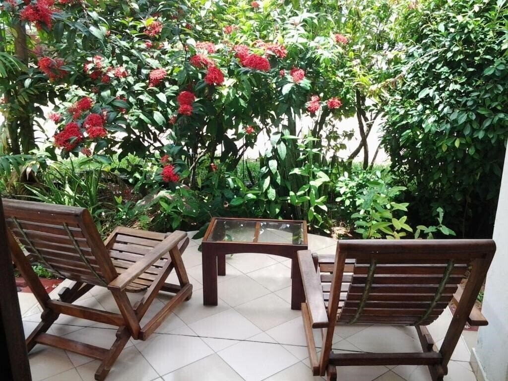 Апартаменты Tandem Guest House 2*