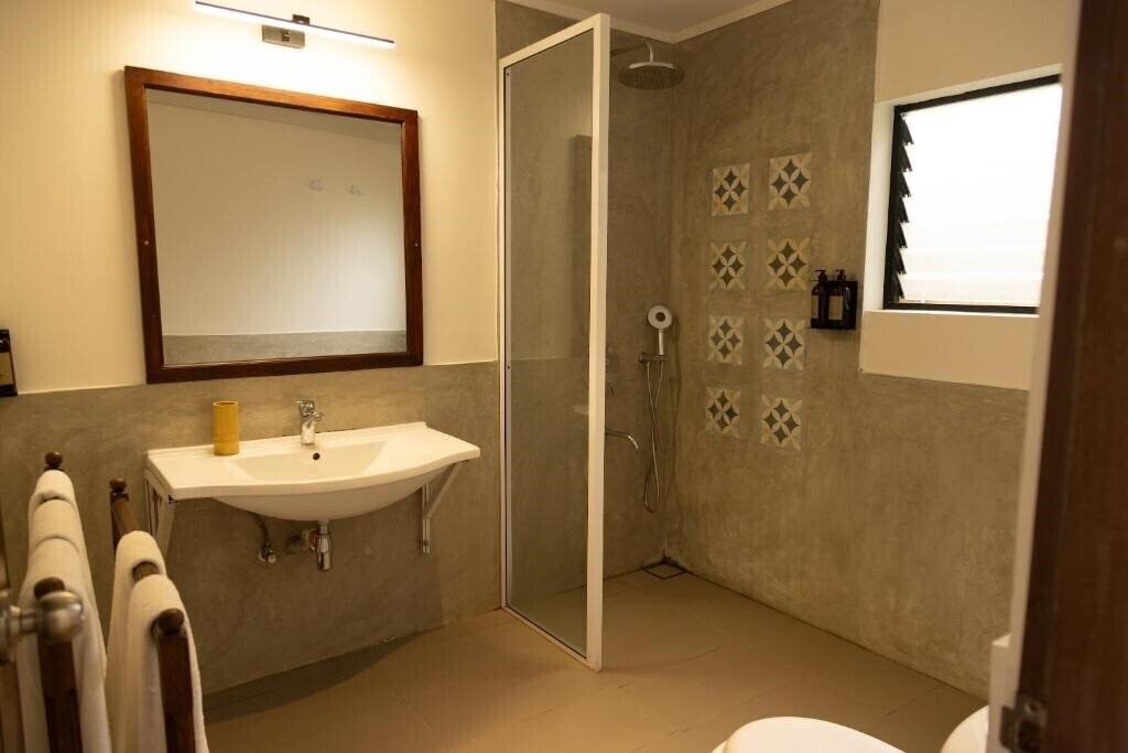 Фотография Neevana Boutique Hotel Hikkaduwa 4*