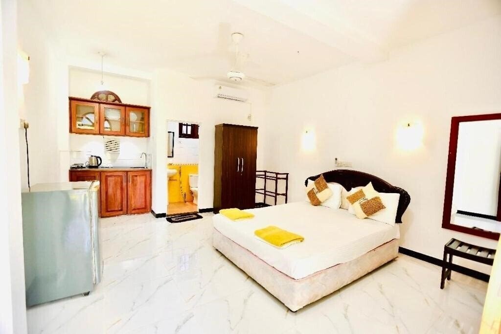 Панорама White Horse Hikkaduwa 3*