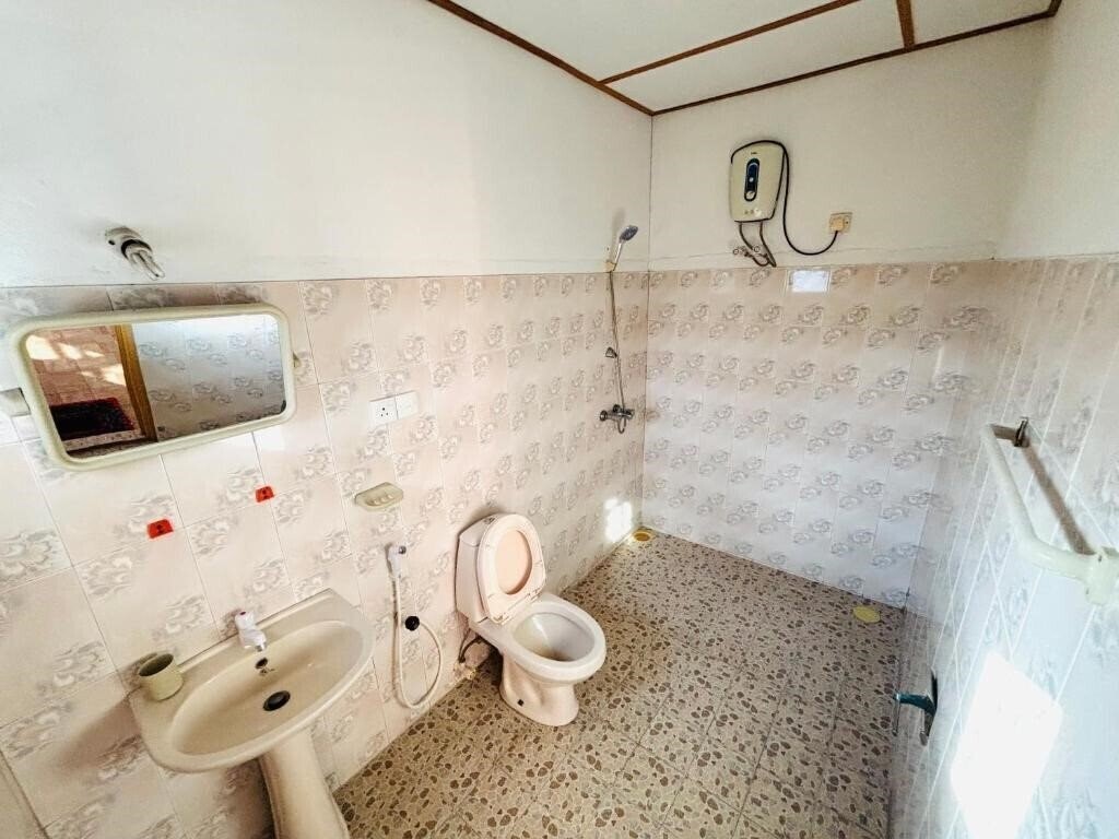 Вид Tamaro Beach Resort 2*