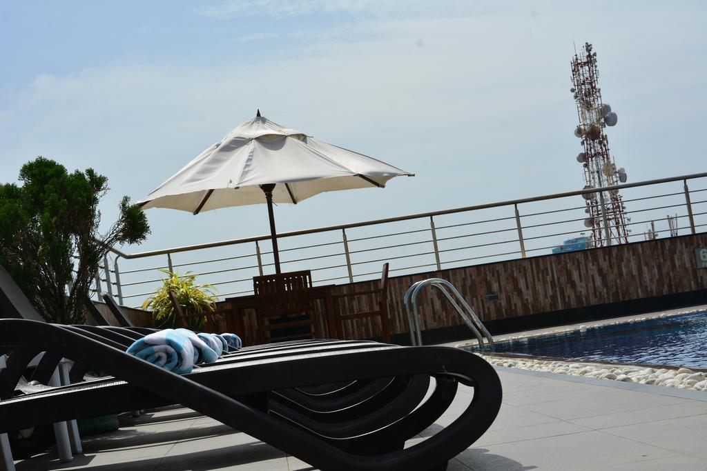 Апартаменти Pearl Grand Hotel 4*