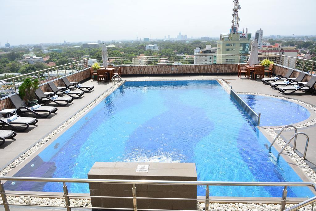 Панорама Pearl Grand Hotel 4*