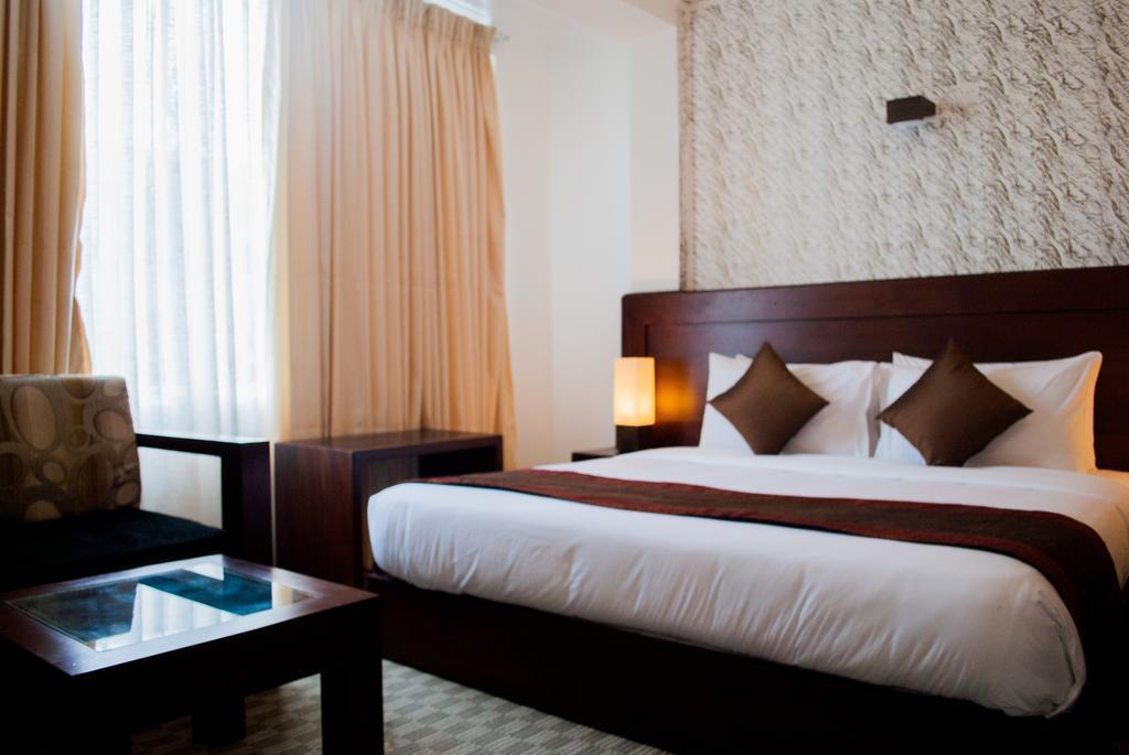 Вид Ceylon City Hotel 3*