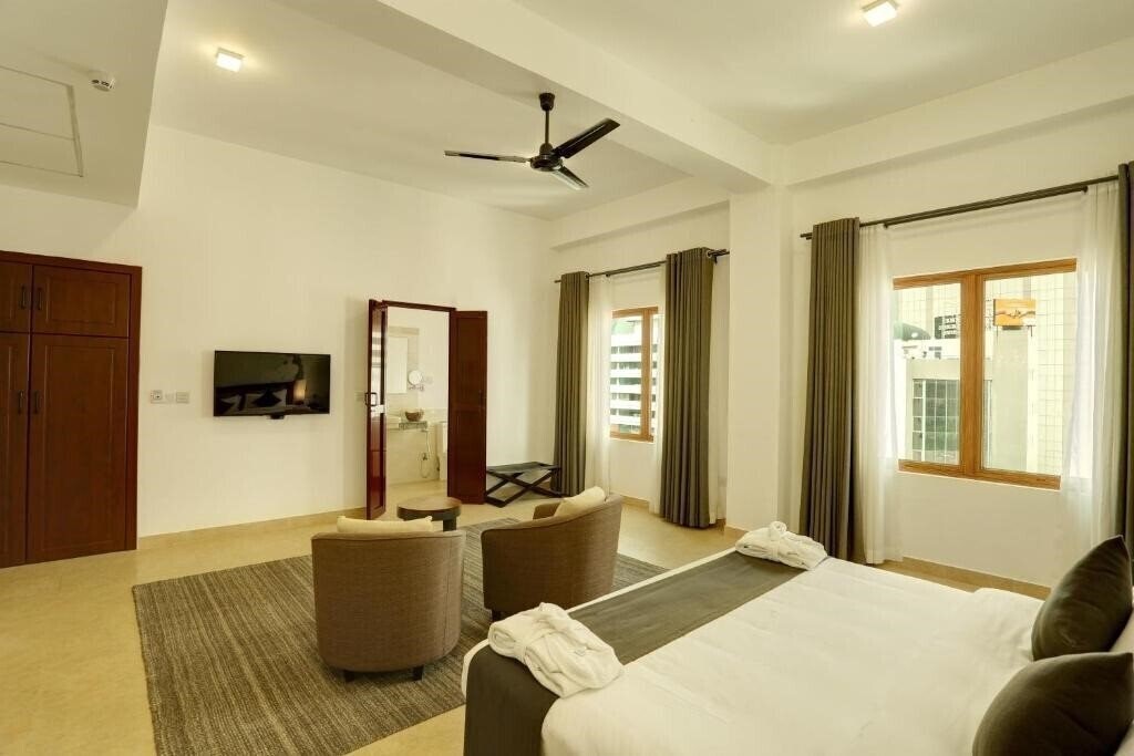 Вид Morven Hotel Colombo 4*
