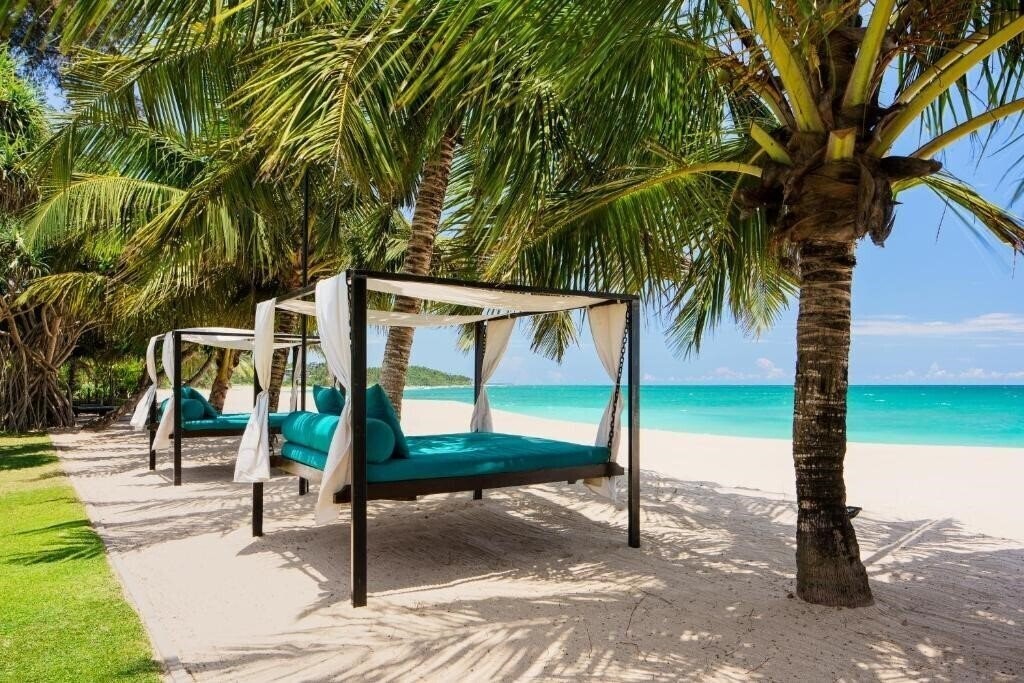 Панорама Lantern Boutique Hotel 4*