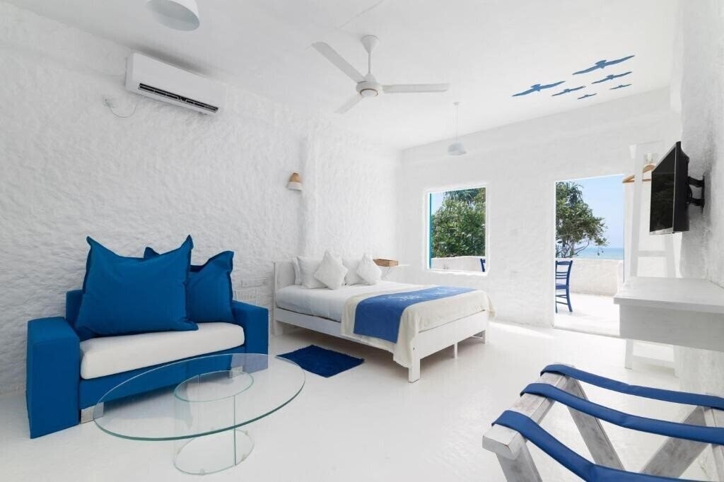 Вид Talalla Blue Beach Villa вилла