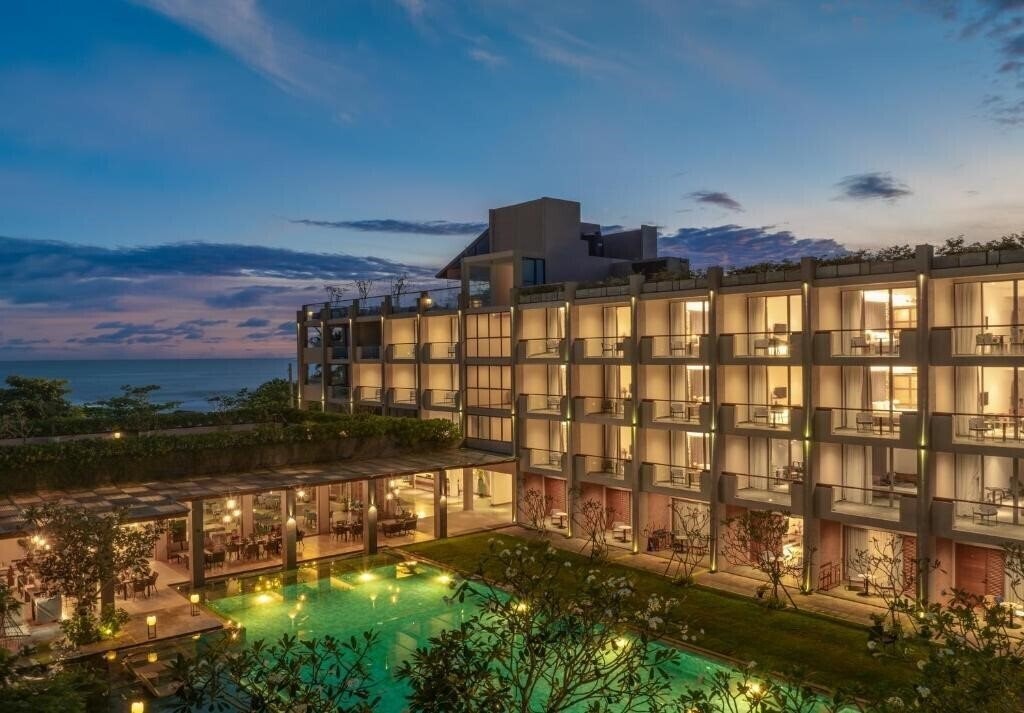 Отель Ferola Hotel 4*