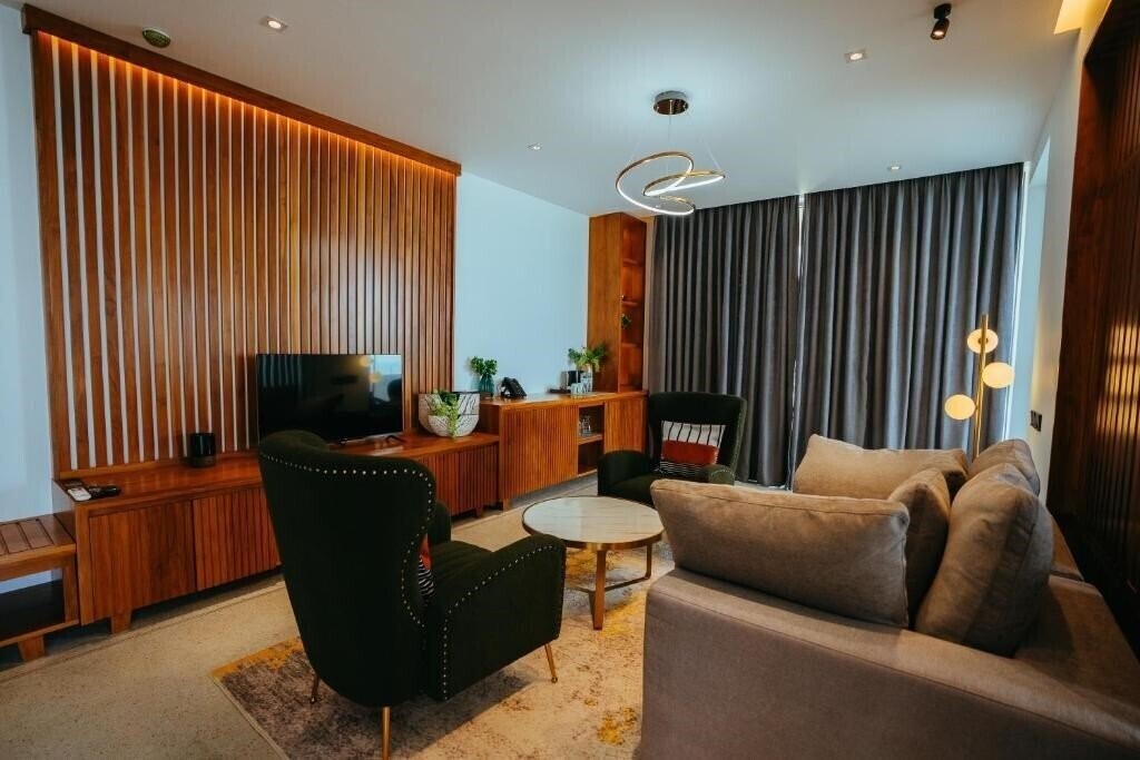 Вид Ferola Hotel 4*