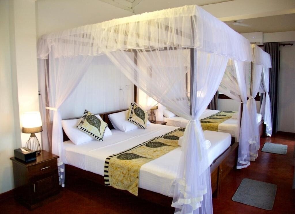 Панорама Glamour Mirissa 2*