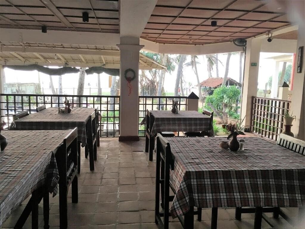 Фотографія Dephanie Beach Hotel 1*