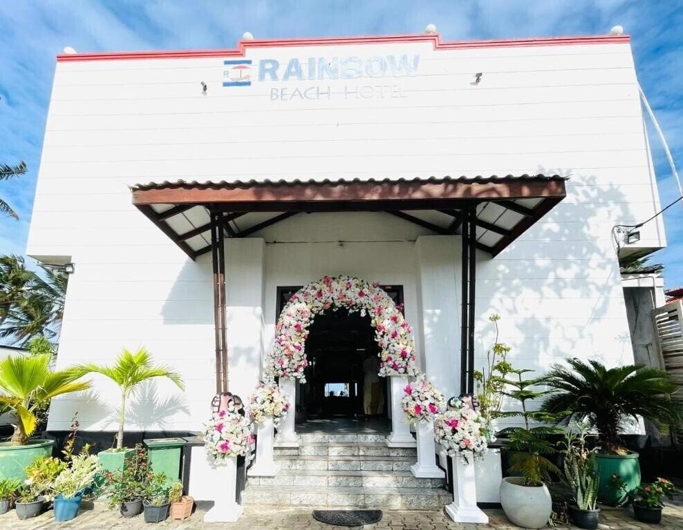 Панорама Rainbow Beach Hotel 3*