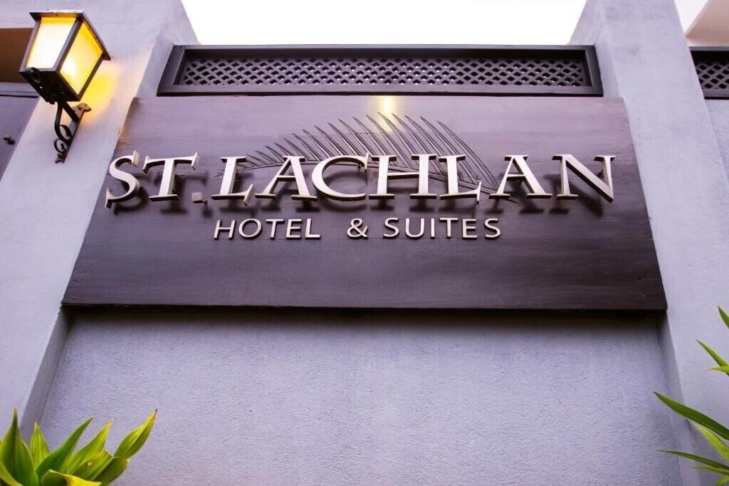 Территория St.Lachlan Hotel & Suites 3*