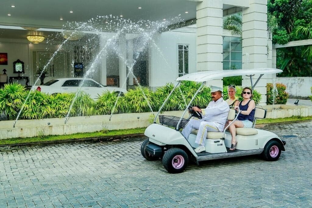 Панорама The Covanro 4*