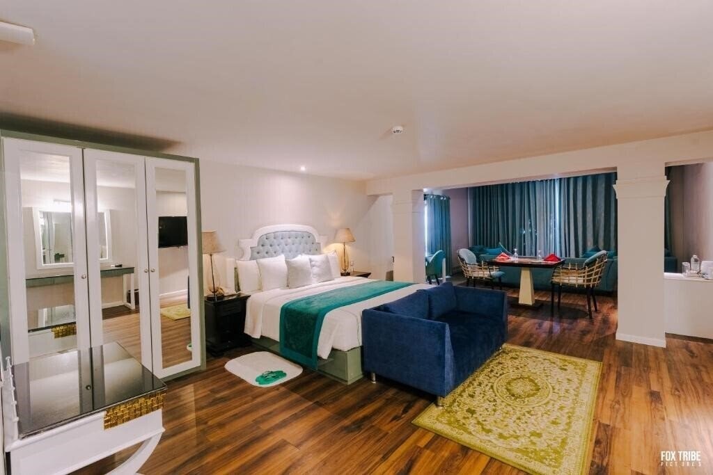 Вид Earl'S Regent - Ce 4*