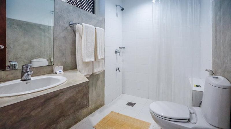 Панорама Nilaveli Beach Hotel 3*