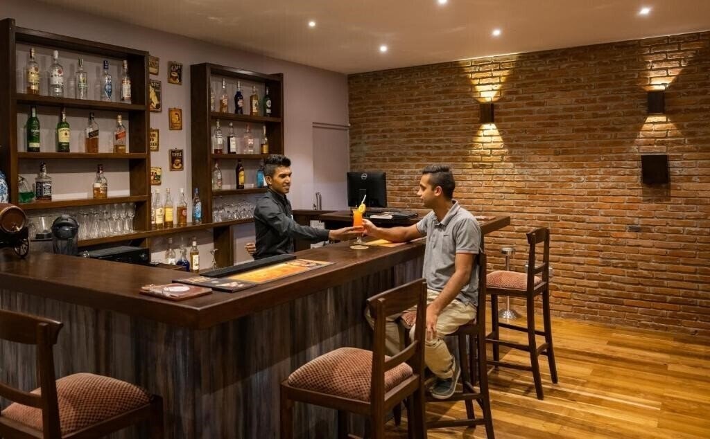 Панорама Galway Heights Hotel 3*