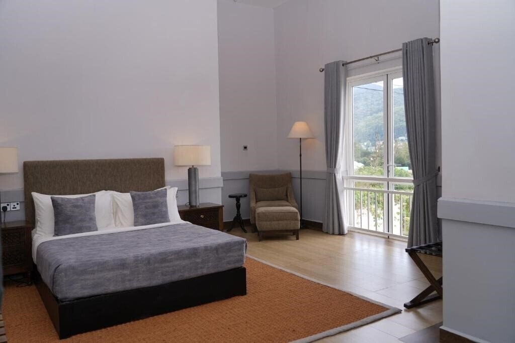 Вид W15 Glenfall 3*