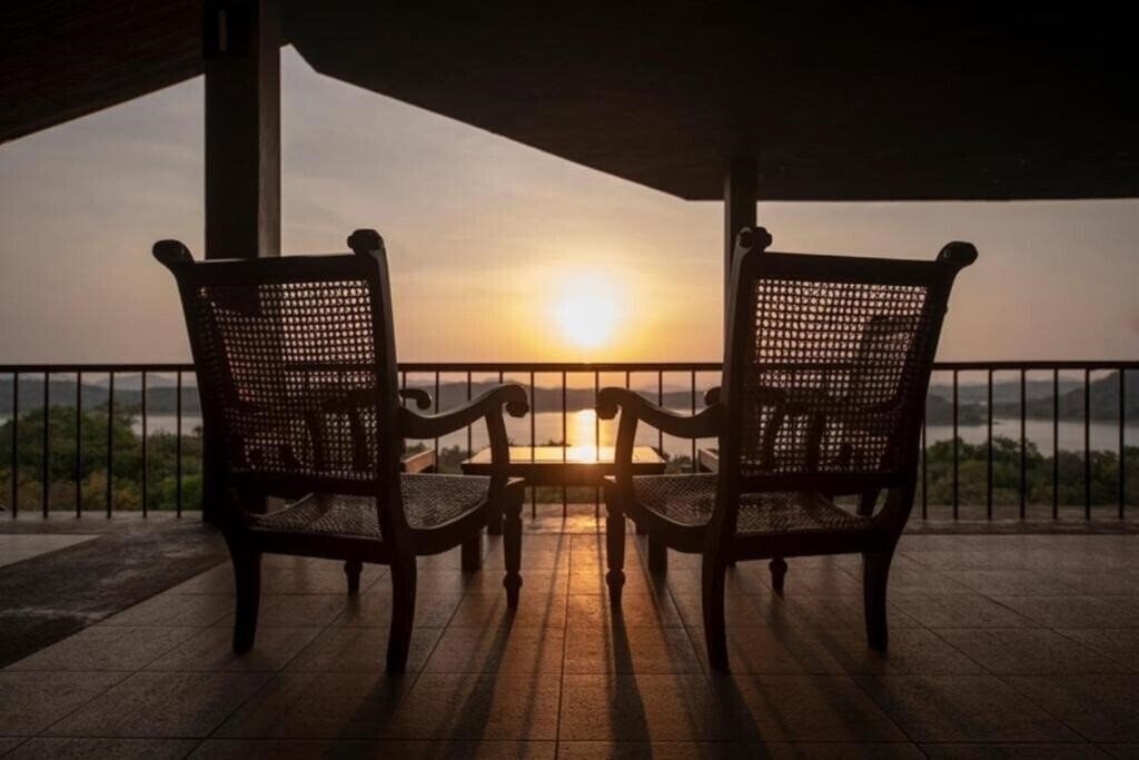 Вид Giritale Hotel 3*