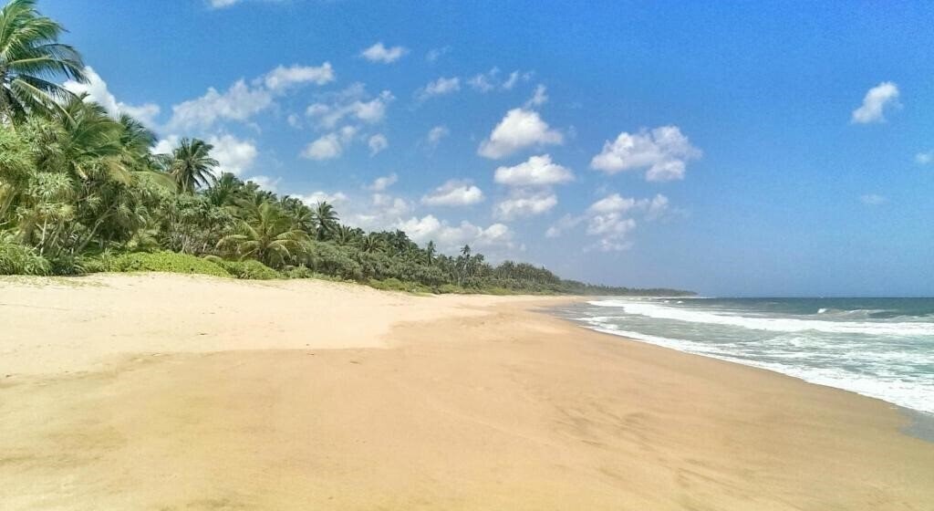 Панорама Good Karma Hotel 4*