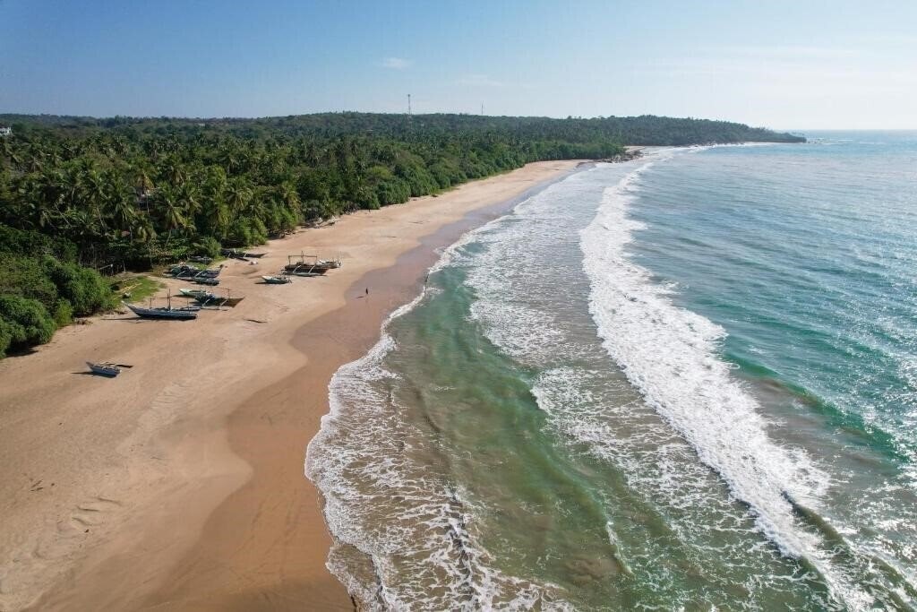 Картинка Mawella Beach Resort 2*