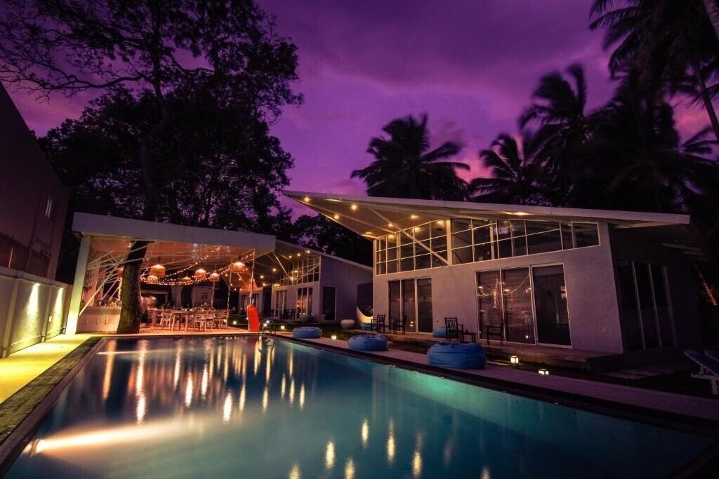 Отель Mawella Beach Resort 2*