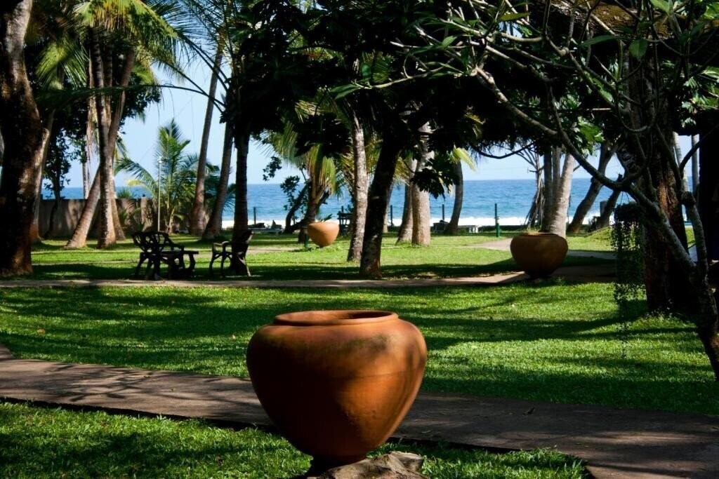 Территория Mawella Beach Resort 2*