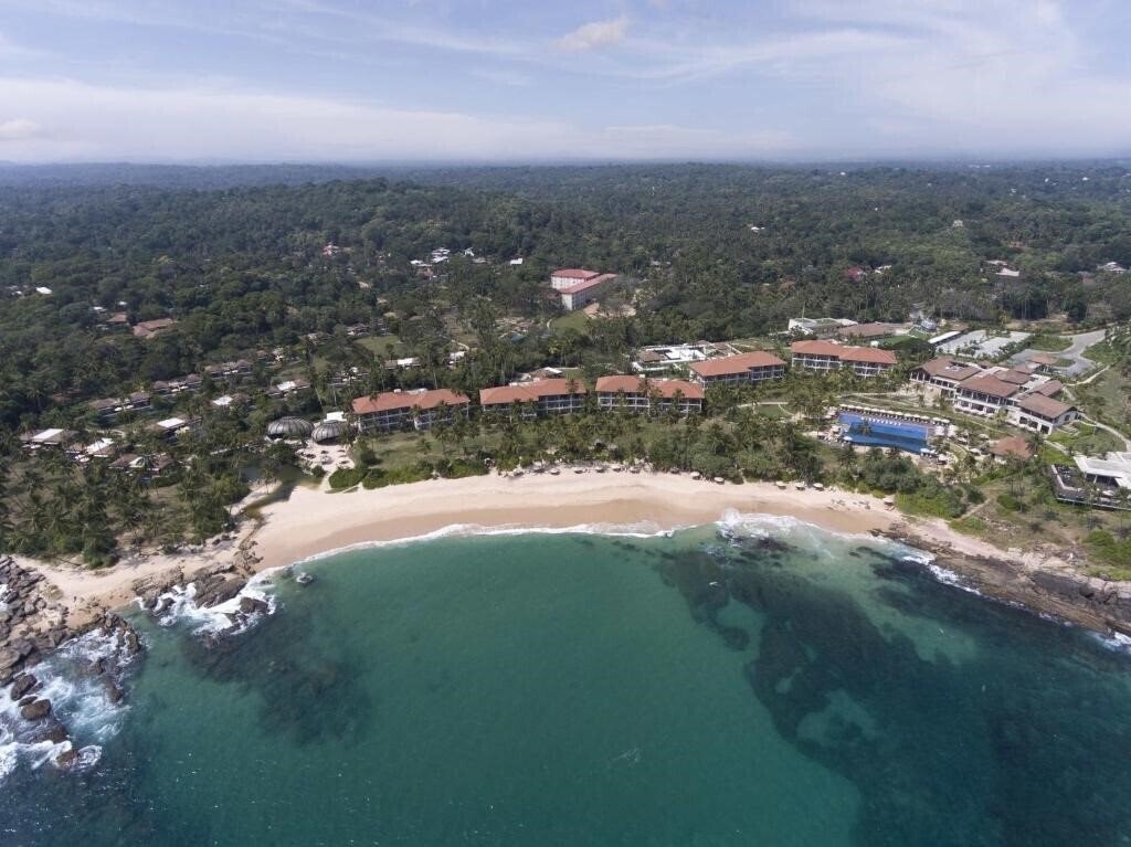 Вид Anantara Tangalle Peace Haven Resort & SPA 5*