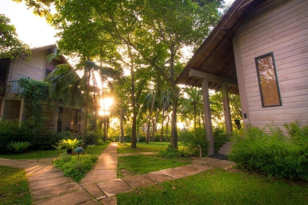 Панорама Palm Paradise Cabanas 3*