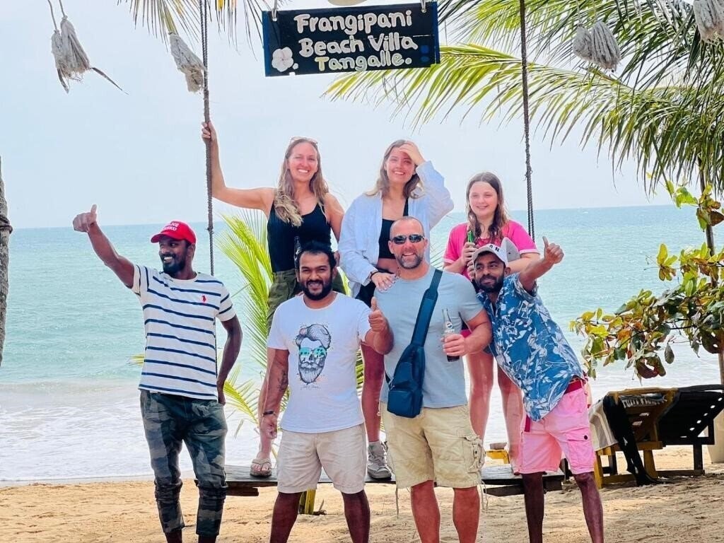 Апартаменты Frangipani Beach Villa 4*