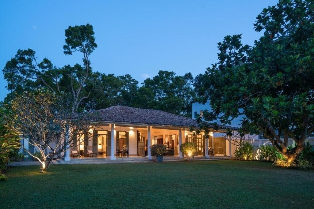Картинка Taru Villas Mawella 5*