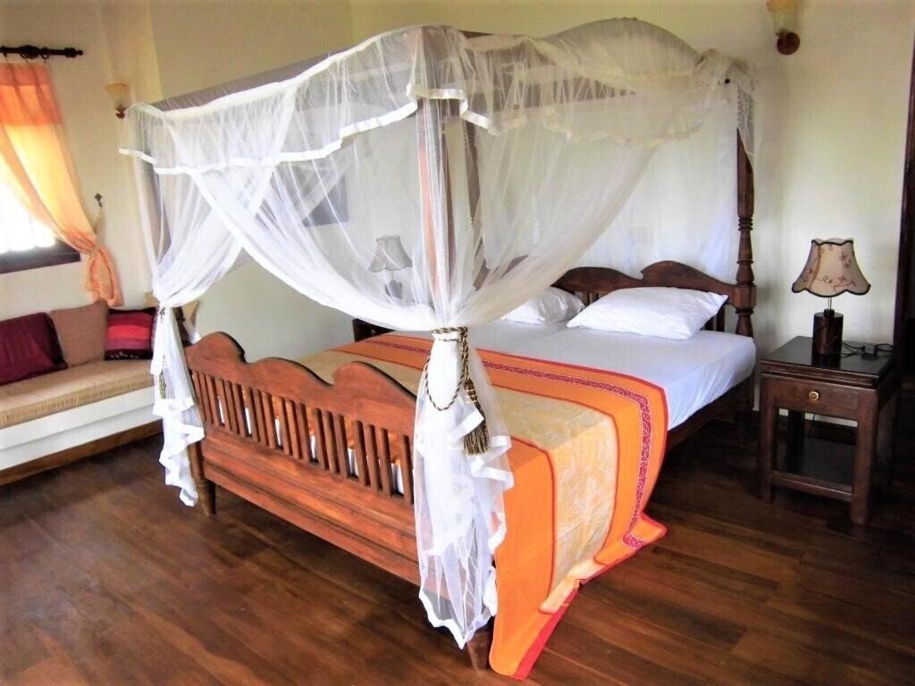 Территория Lanka Beach Bungalows & Villa 4*