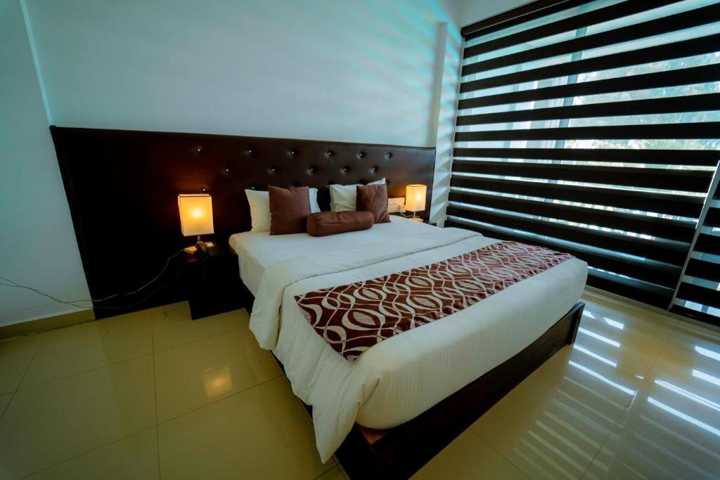 Панорама Trincomalee Beach Resort And Spa 4*