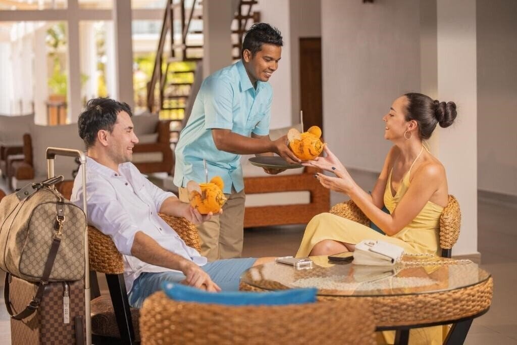 Панорама Uppuveli Beach by Dsk 4*