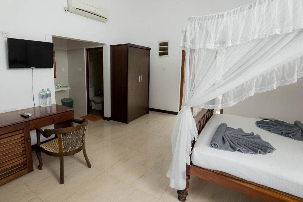 Апартаменты Neptune Bay Hotel 3*