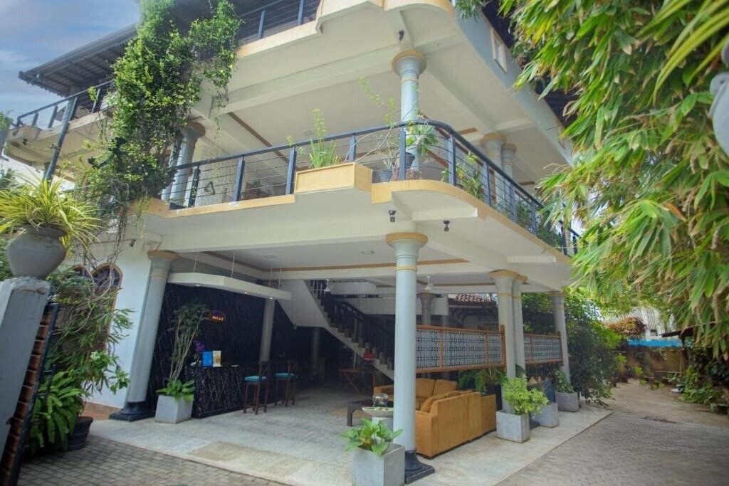 Отель Manidi Villa 3*