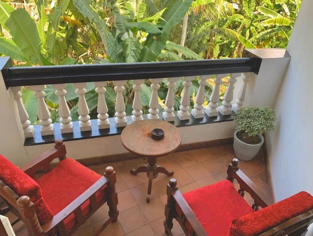 Вид Blue Swan Inn 2*