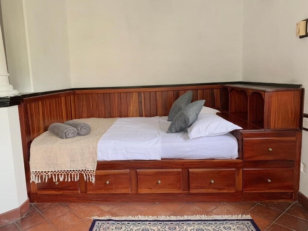 Апартаменти Blue Swan Inn 2*