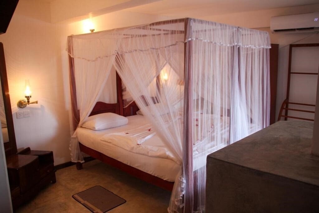 Вид Shanthi Beach Resort 2*